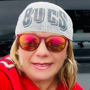 Meet your Posher, Davene